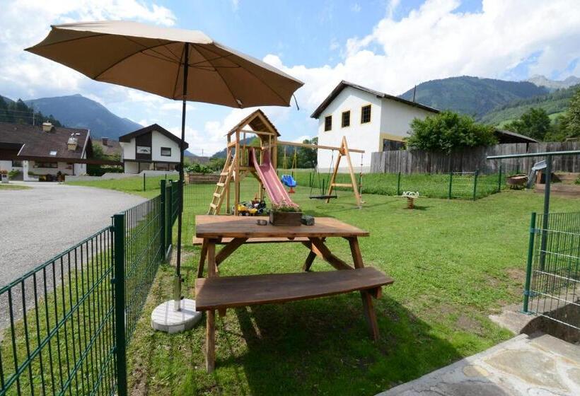 Дом 1 Спальня, Ferienhaus Kolbnitz