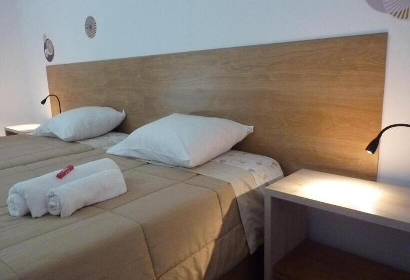Полулюкс Вид на Море, Azores Holidays House  B&b   Suites   Self Check In Keyboard