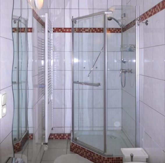 Четырехместный Номер Стандарт, Pension Pieschen Dresden