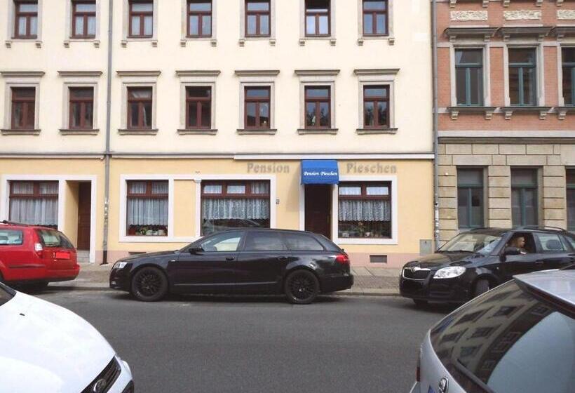 Четырехместный Номер Стандарт, Pension Pieschen Dresden