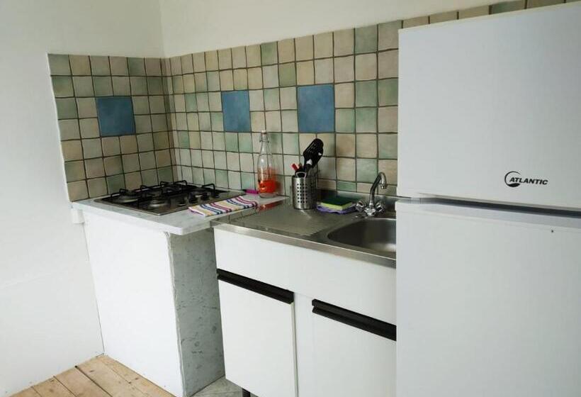 Quarto Estandar, B&b Littu