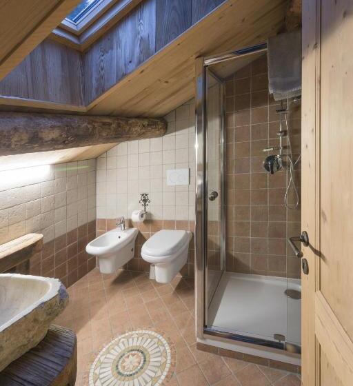 اتاق لوکس, Agriturismo Baita De L All