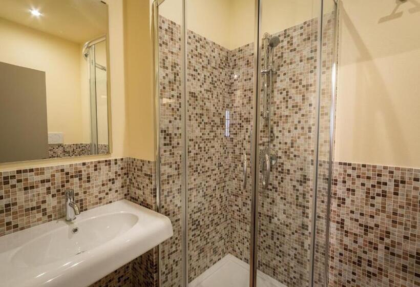 Quarto Deluxe Vista Cidade, Guesthouse Via Di Gracciano   Adults Only