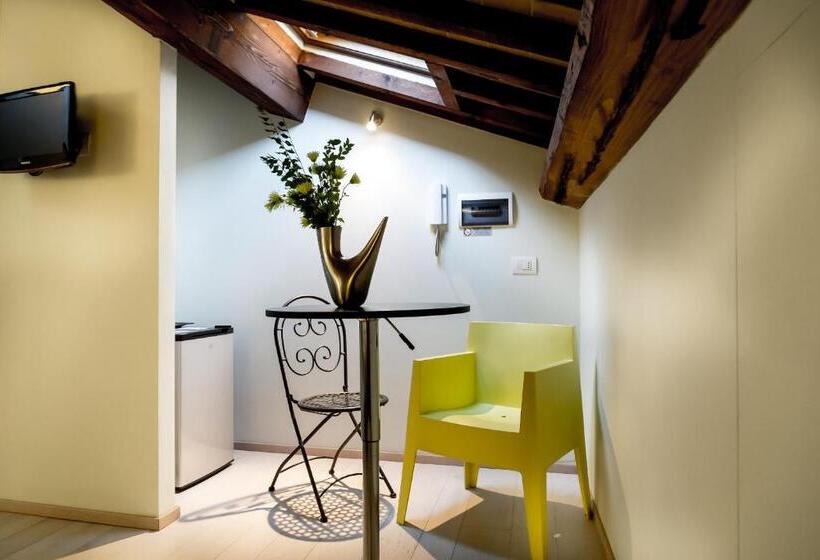 Quarto Estandar, Guesthouse Via Di Gracciano   Adults Only