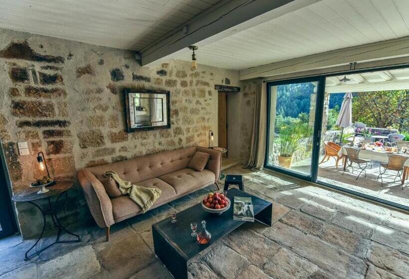 Дом 3 Спальни, Le Domaine Du Fayet
