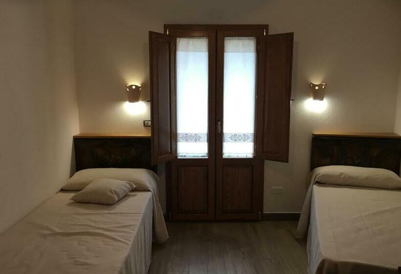 Номер Стандарт с Балконом, Agriturismo S Orgiola