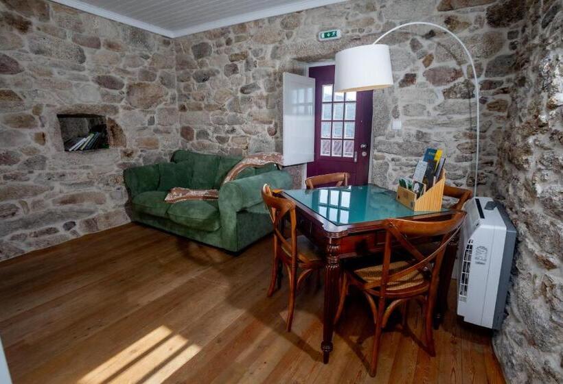 استودیوی استاندارد, Casas De São Martinho