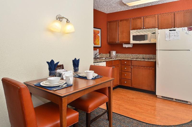 스탠다드 스튜디오 킹침대, Residence Inn By Marriott Denver Airport At Gateway Park