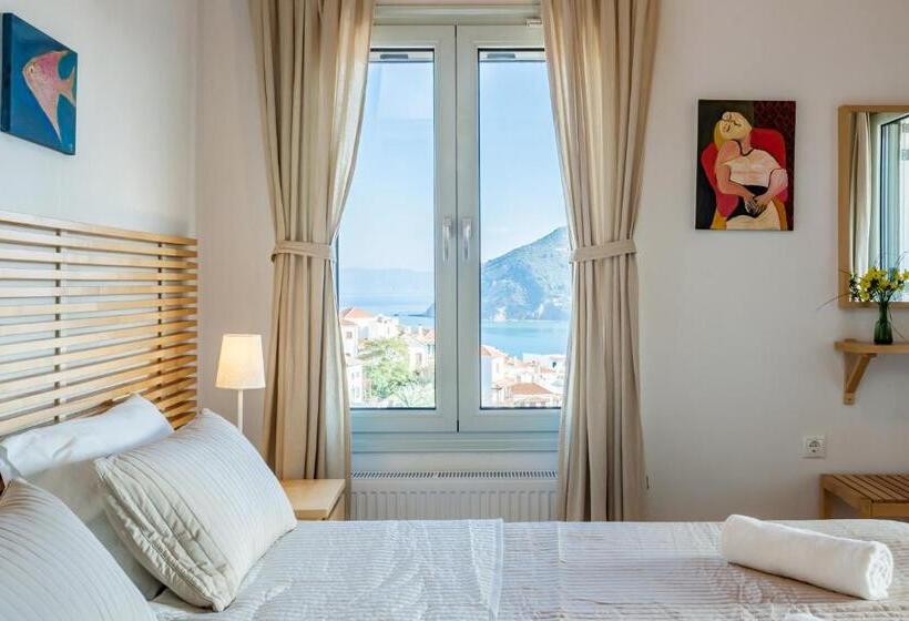 2 Bedroom Family Apartment Sea View, Thea Home