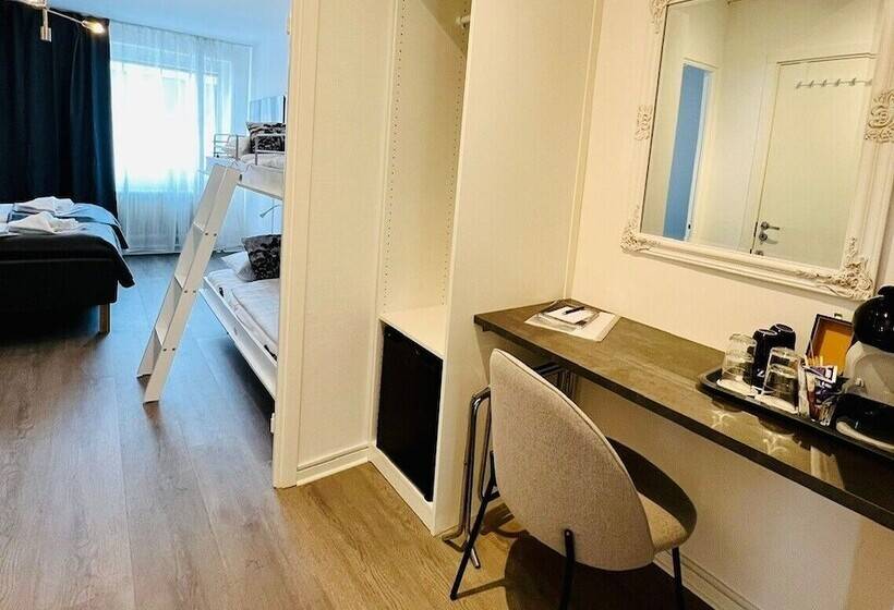 Семейный Номер, Palm Tree Hotel, Best Western Signature Collection
