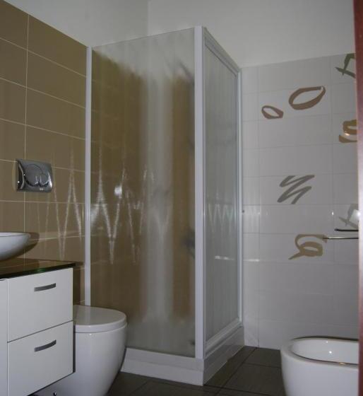 اتاق استاندارد یک تخته با سرویس بهداشتی مشترک, Casa Mama Guesthouse