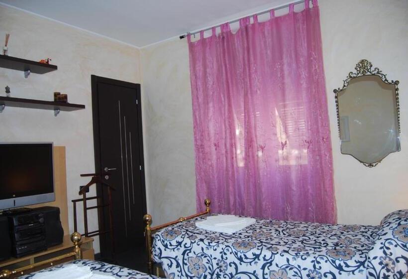 اتاق استاندارد با سرویس بهداشتی مشترک, Casa Mama Guesthouse