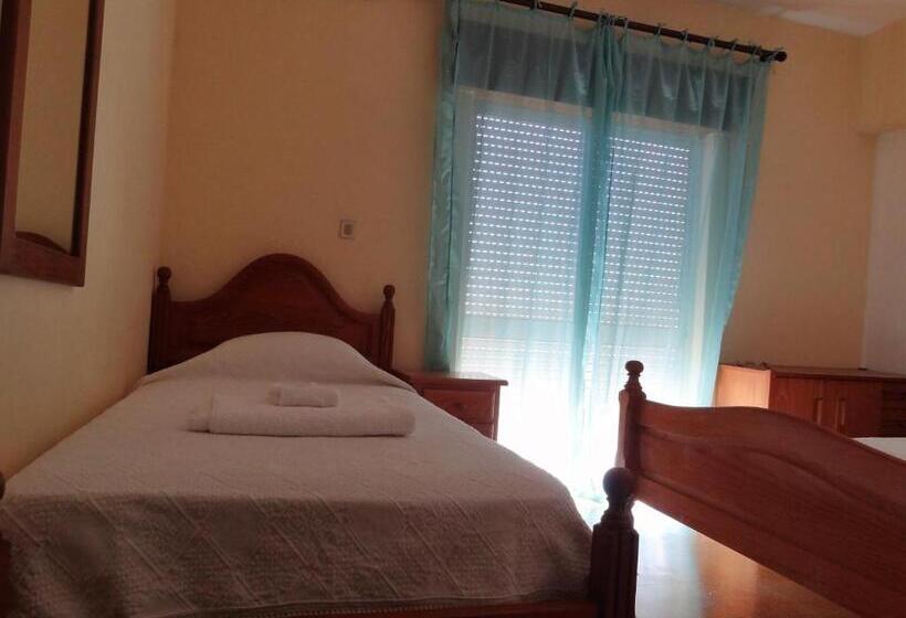 اتاق استاندارد سه تخته با بالکن, Residencial Espadinha