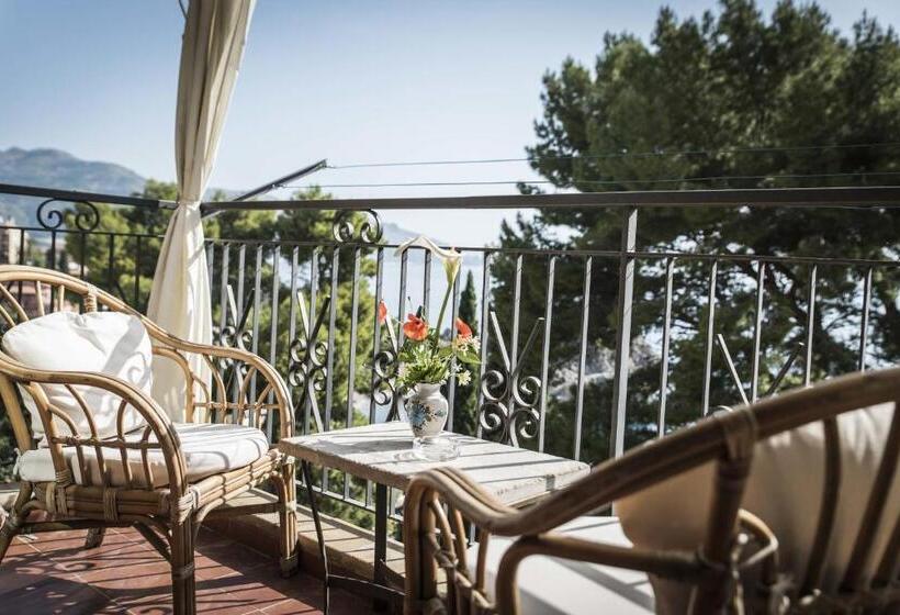 Apartamento 2 Quartos com Varanda, Tovimar Apartments
