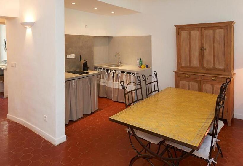 Люкс, La Grande Maison De Nans