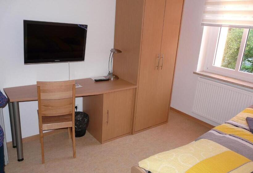 Номер Стандарт Индивидуальный, Sport Tourist Hostel Weißenfels