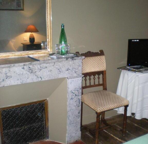 Семейный Номер, Manoir Larcouillet