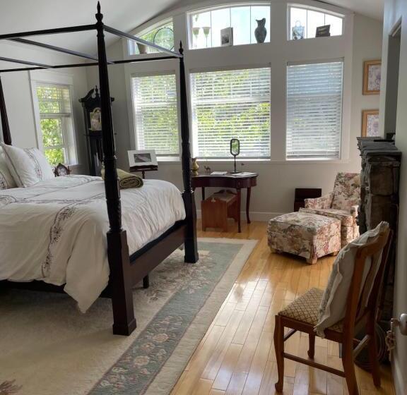 디럭스 룸, Eaglenest Manor Cowichan