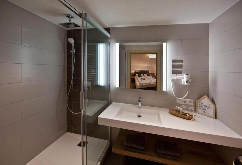 Apartamento Superior 1 Dormitório, Villa Michaela