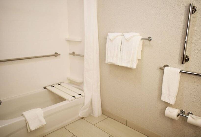 Номер Стандарт, Holiday Inn Express Fresno Northwest   Herndon, An Ihg