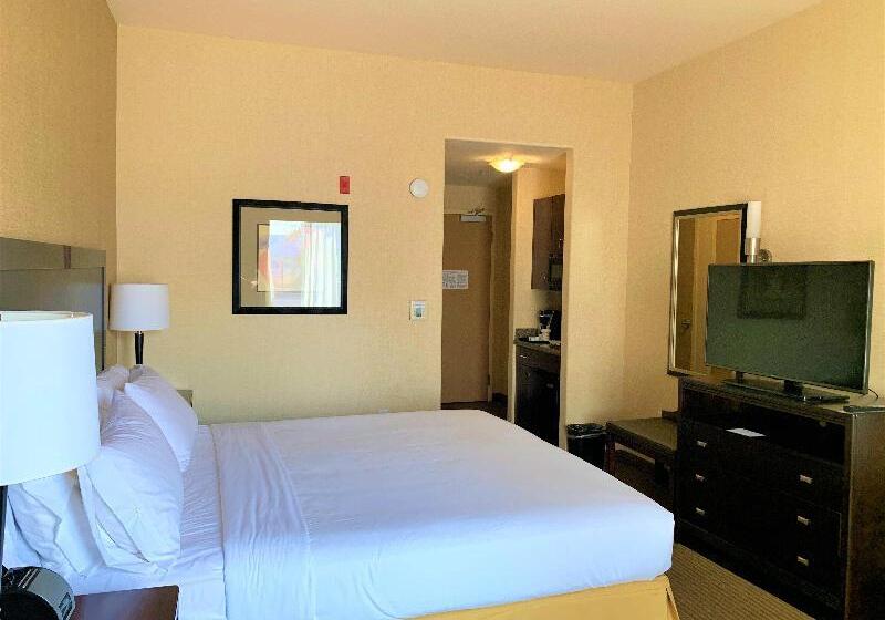 اتاق استاندارد با تخت بزرگ برای معلولان, Holiday Inn Express Fresno Northwest   Herndon, An Ihg