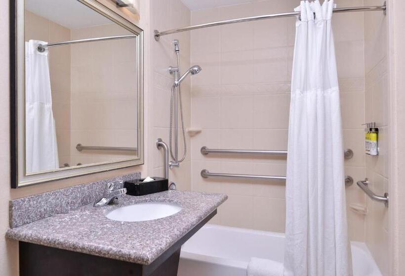 Люкс Адаптированный для Инвалидов, Staybridge Suites Oklahoma City Airport By Ihg
