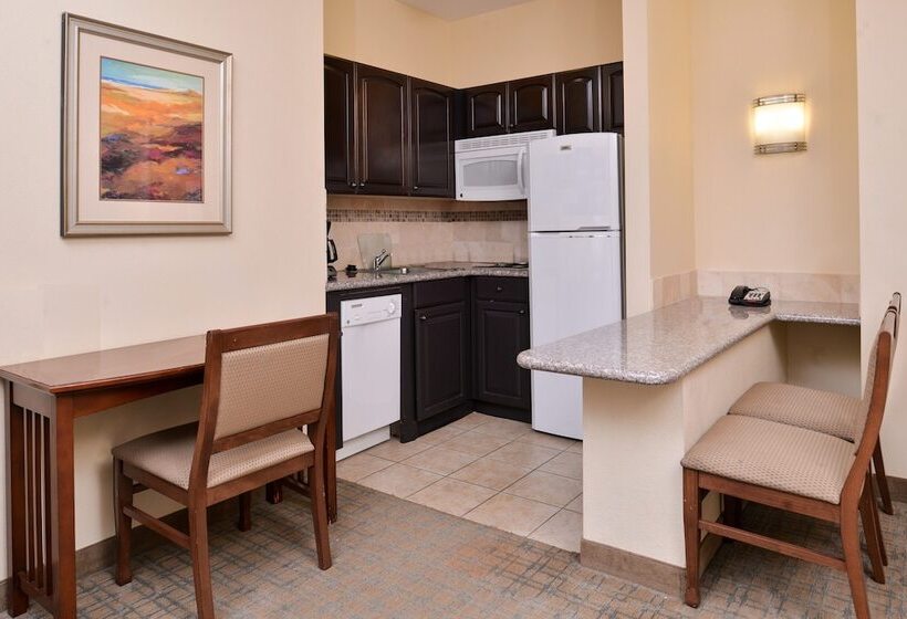 Люкс 2 Спальни, Staybridge Suites Oklahoma City Airport By Ihg