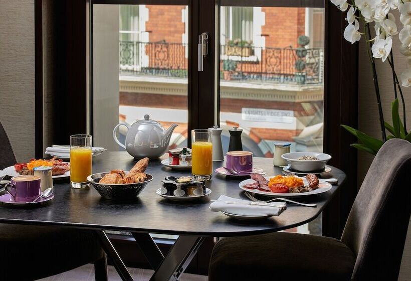Номер Executive, Bulgari Hotel London