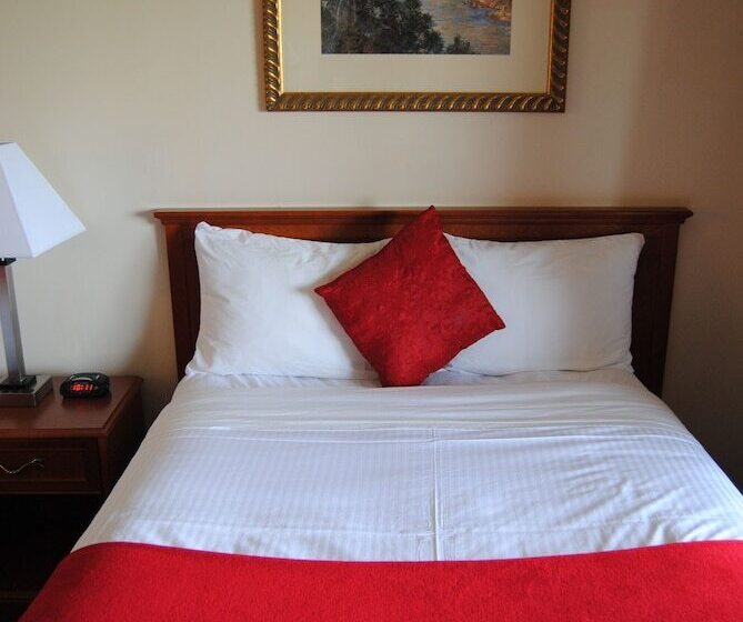 Номер Стандарт 2 Двуспальные Кровати, Economy Inn