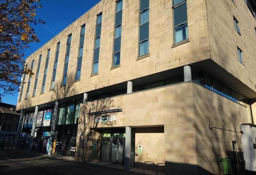 اتاق خانوادگی, go2 lancaster centre