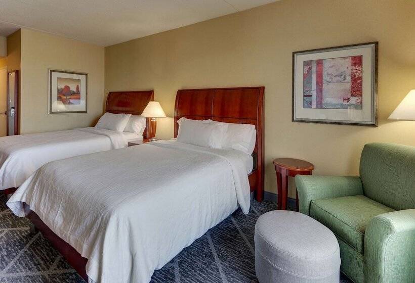 Pokój Standard, Hilton Garden Inn Indianapolis Airport