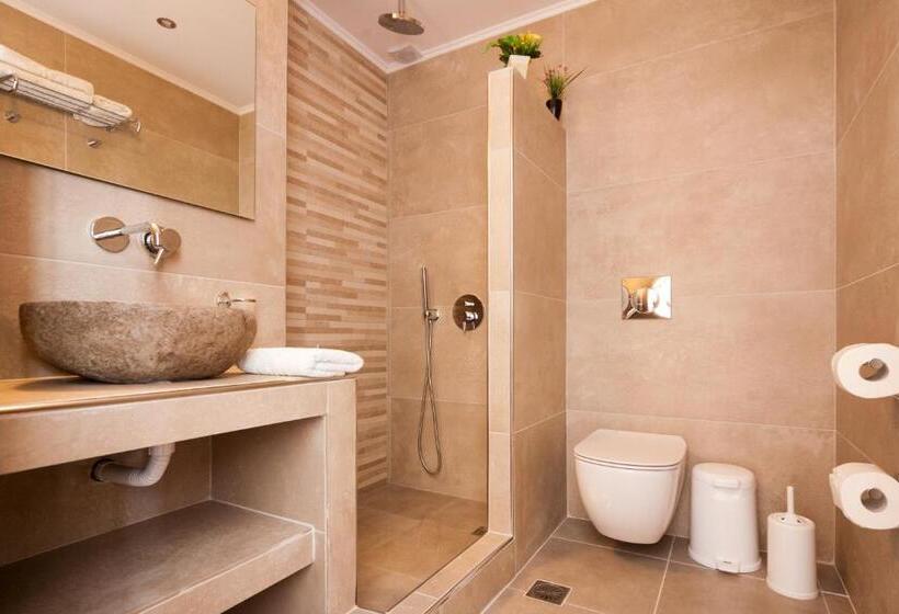 اتاق استاندارد با چشم‌انداز کوهستان, Irini S Rooms