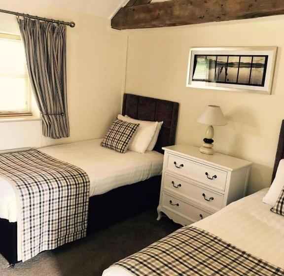 Семейный Номер, Slaters Country Inn