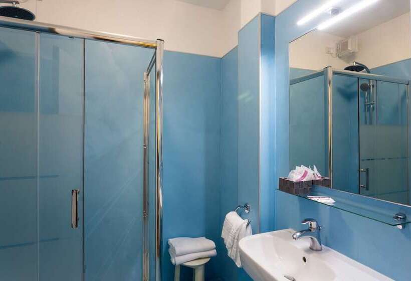 Номер Стандарт Трехместный, Airmotel