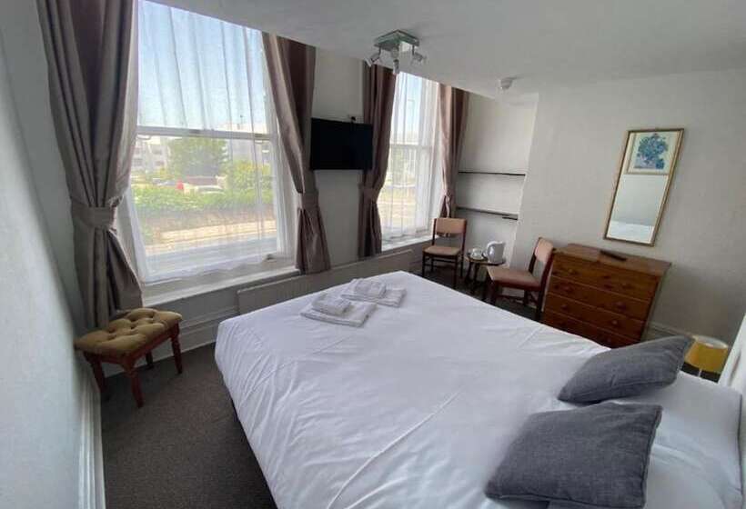 Номер Стандарт Трехместный, Carlton Court Hotel Eastbourne