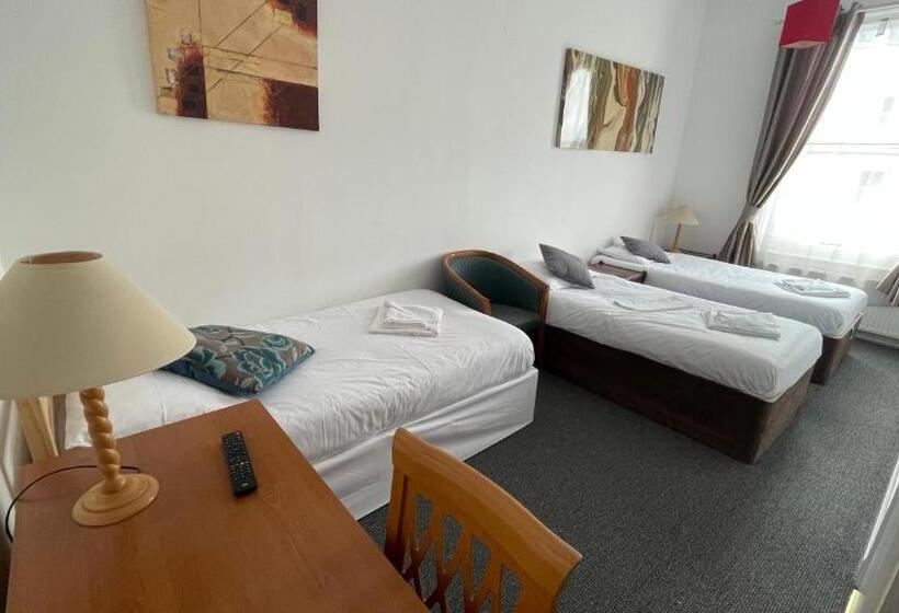 Номер Стандарт Трехместный, Carlton Court Hotel Eastbourne