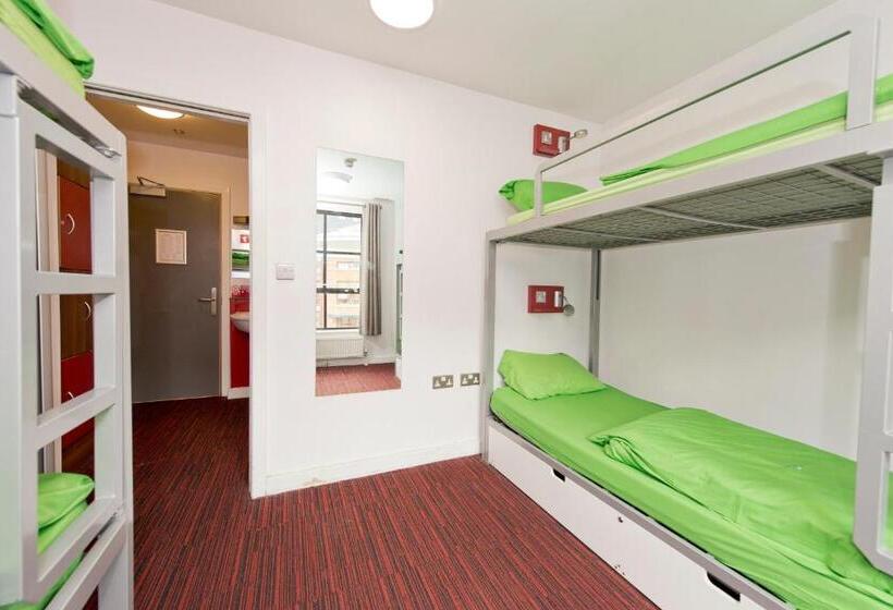 Четырехместный Номер Стандарт, Yha Manchester