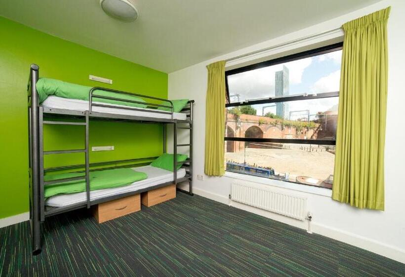 Четырехместный Номер Стандарт, Yha Manchester