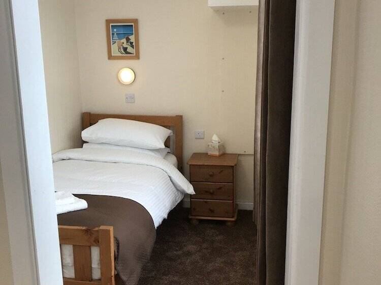 اتاق استاندارد, Trevellis Bed And Breakfast