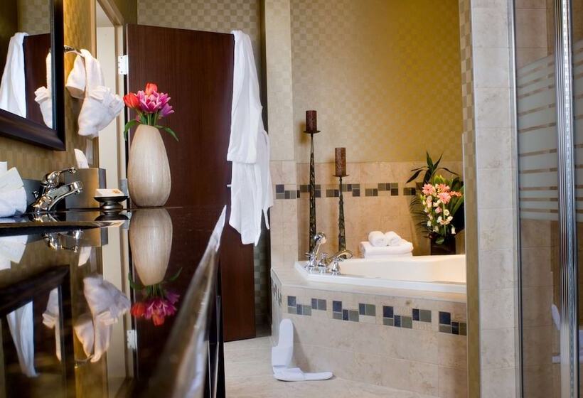 Люкс, Best Western Sunrise Inn & Suites