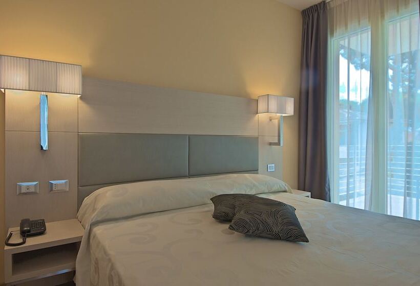 Номер Стандарт с Балконом, Zen Hotel Versilia
