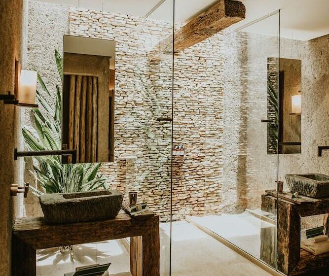 Люкс, Kenoa Exclusive Beach Spa & Resort