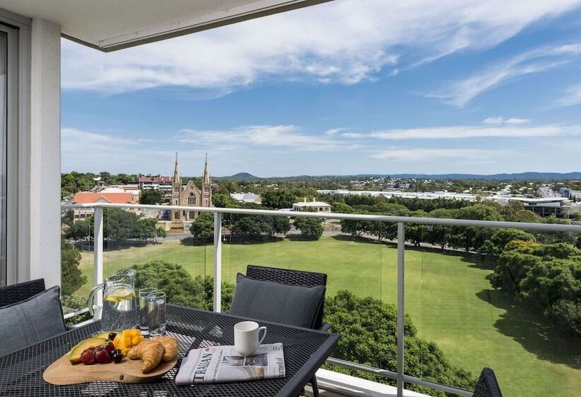 Апартаменты 2 Спальни, Oaks Ipswich Aspire Suites