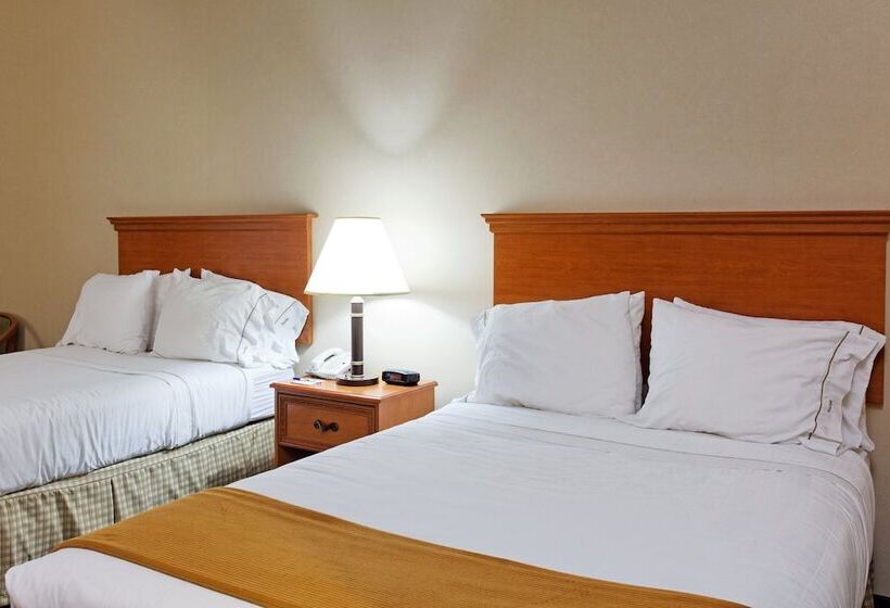 Номер Стандарт 2 Двуспальные Кровати, Holiday Inn Express Hotel & Suites Sylacauga By Ihg