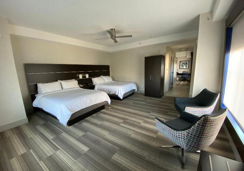 Люкс Кровать Квин, Holiday Inn Express Hotel & Suites El Dorado Hills, An Ihg