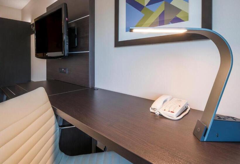 디럭스 스위트, Holiday Inn Express Hotel & Suites Livermore, An Ihg