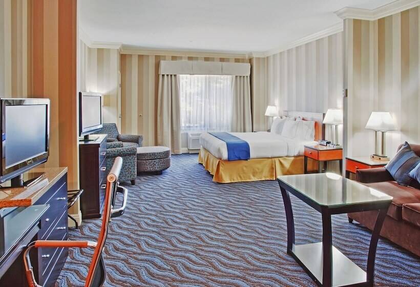 장애인을 위한 스위트, Holiday Inn Express Hotel & Suites Santa Cruz, An Ihg