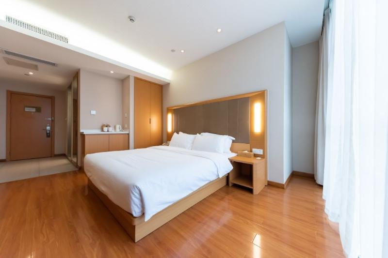 带大床的套房, Holiday Inn Express & Suites Vicksburg By Ihg