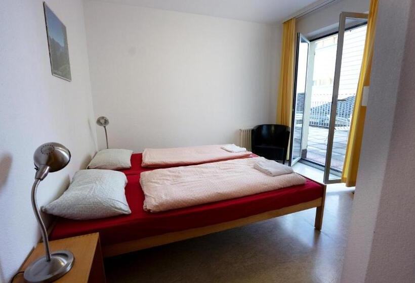 חדר סטנדרט, Locarno Youth Hostel