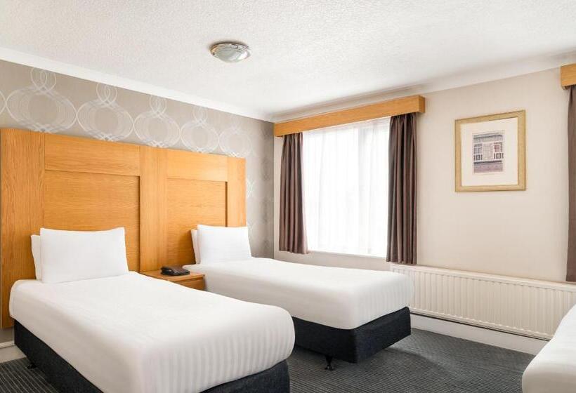 غرفة عائلية, Rooms Inn